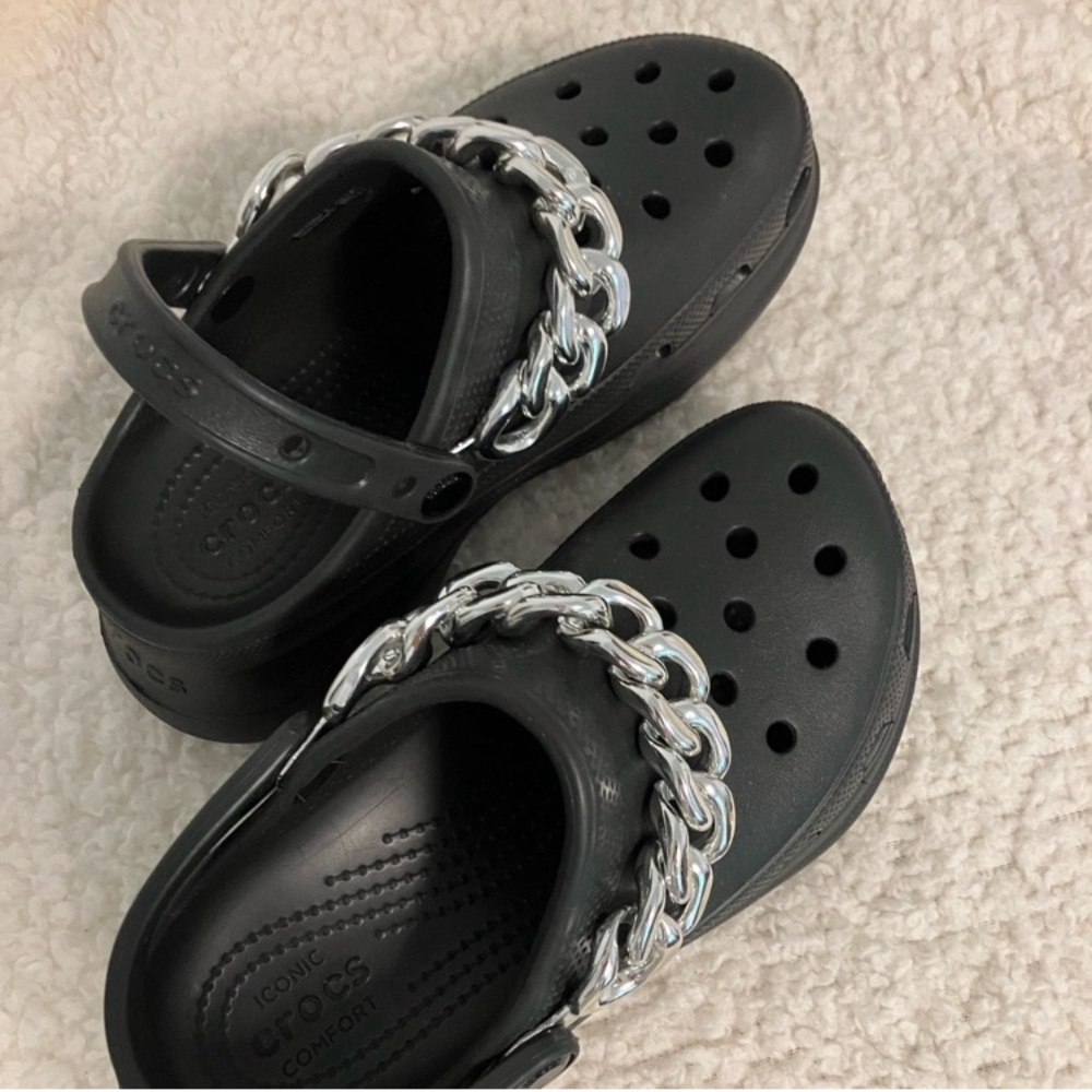 Crocs Bae Chain Platform Clogs - image 4